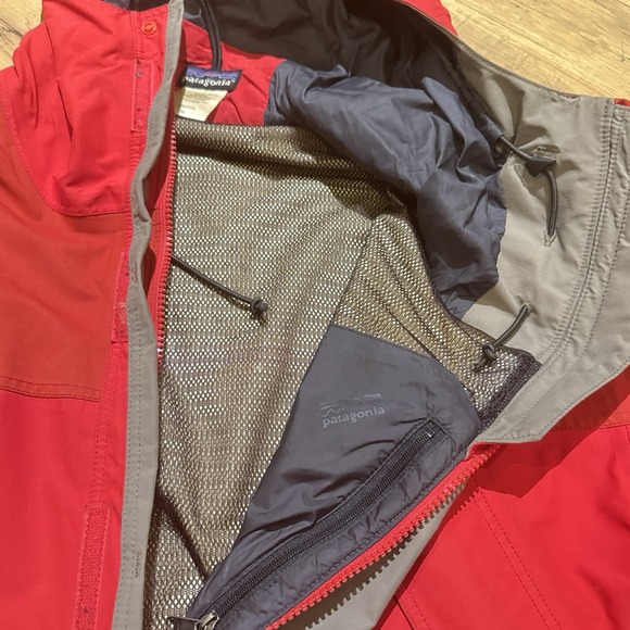 Patagonia Men's Gore-Tex Rain Jacket Red Parka Shell Full Zip Size XL - Picture 14 of 16